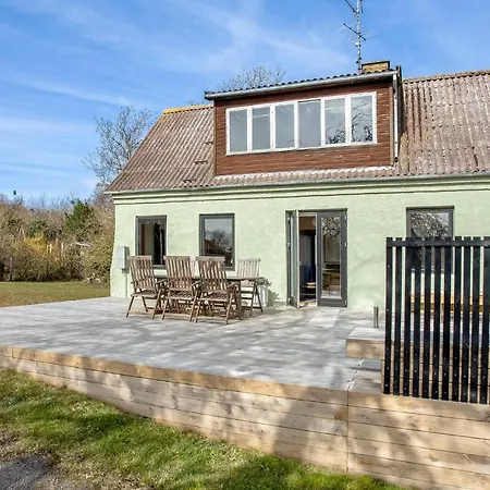 Awesome In With 1 Bedrooms And Wifi *