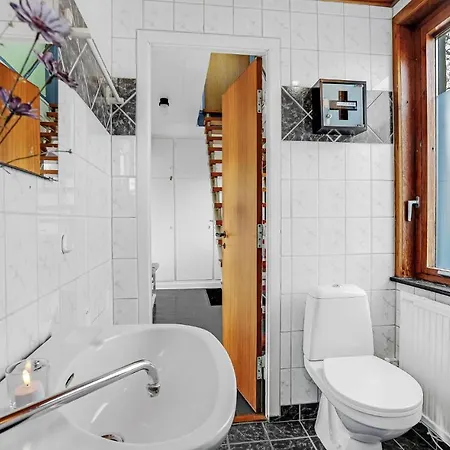 Vakantiehuis Awesome In With 1 Bedrooms And Wifi